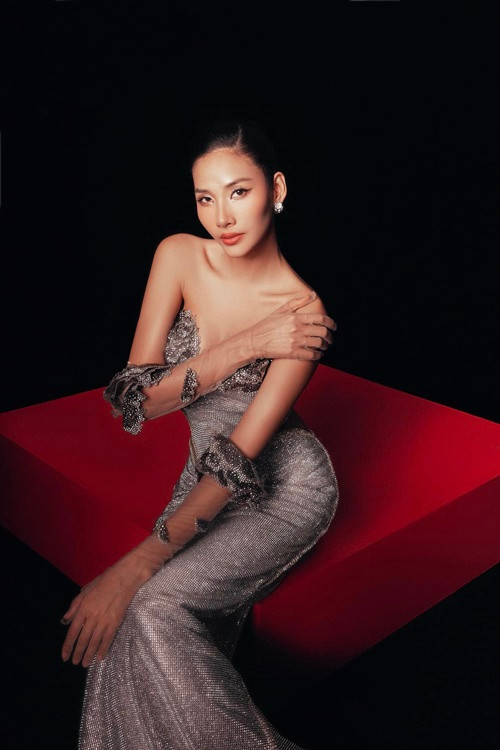 Trước thông tin bị Thanh Hằng tố cáo, Hoàng Thùy chưa lên tiếng. Ảnh: FB Hoàng Thùy.