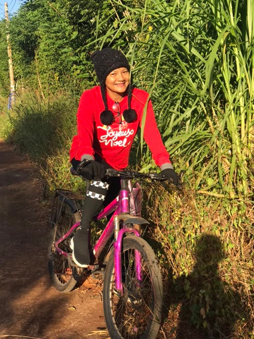 Kiều Trinh tận hưởng sự bình yên nơi thôn quê thay vì chốn thị thành náo nhiệt.