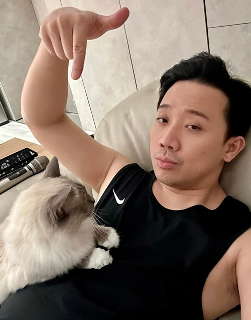 Sau một thời gian sống chung trong biệt thự với bố mẹ, năm 2020, Trấn Thành - Hari Won dọn ra ở riêng. Căn hộ của cặp đôi ở một chung cư cao cấp. Ảnh: FB Trấn Thành.