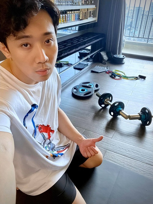 Nam MC có huấn luyện viên riêng. Ảnh: FB Trấn Thành.