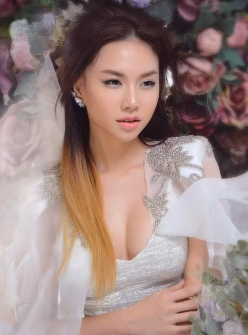 Sau 2 lần sinh nở, nữ diễn viên đẹp mặn mà hơn.