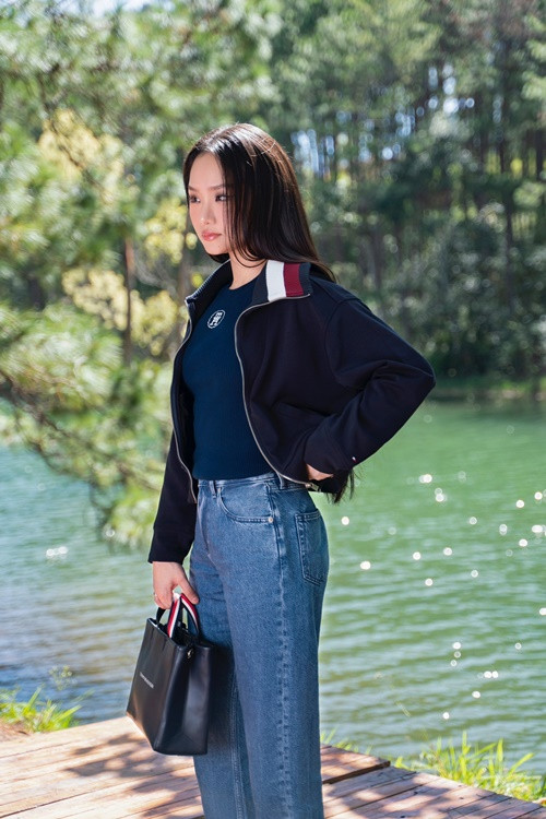 Tin đồn Miu Lê mang bầu nhanh chóng được dập tắt bởi người trong cuộc. Miu Lê khẳng định, vòng 2 lớn vì cô ăn nhiều vào ban đêm. Ảnh: FB Miu Lê.