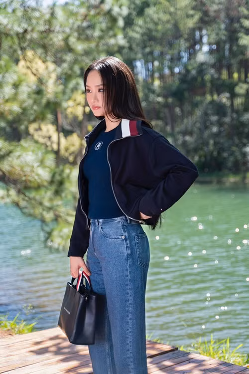 Tin đồn Miu Lê mang bầu nhanh chóng được dập tắt bởi người trong cuộc. Miu Lê khẳng định, vòng 2 lớn vì cô ăn nhiều vào ban đêm. Ảnh: FB Miu Lê.