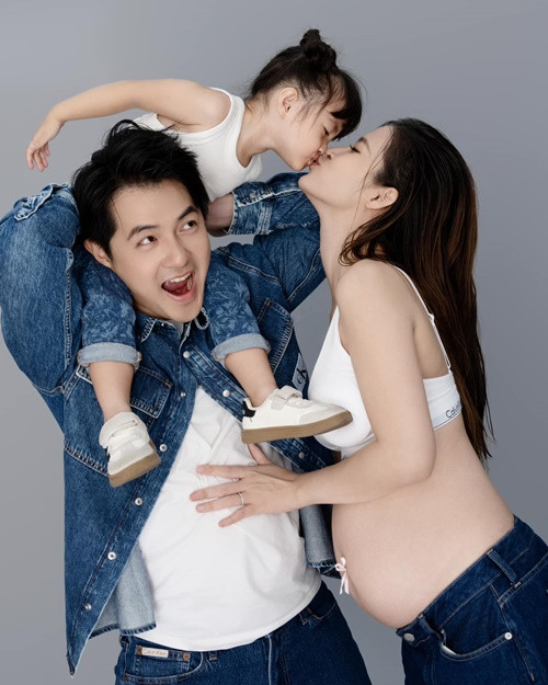 Sau 5 năm kết hôn, tổ ấm của Đông Nhi đã có 4 thành viên.