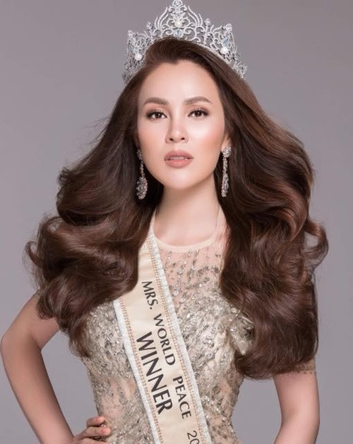 Cô còn từng giành danh hiệu Á hậu 1 cuộc thi Hoa hậu Doanh nhân người Việt thế giới tại Mỹ năm 2016. Ảnh: FB Phương Lê.