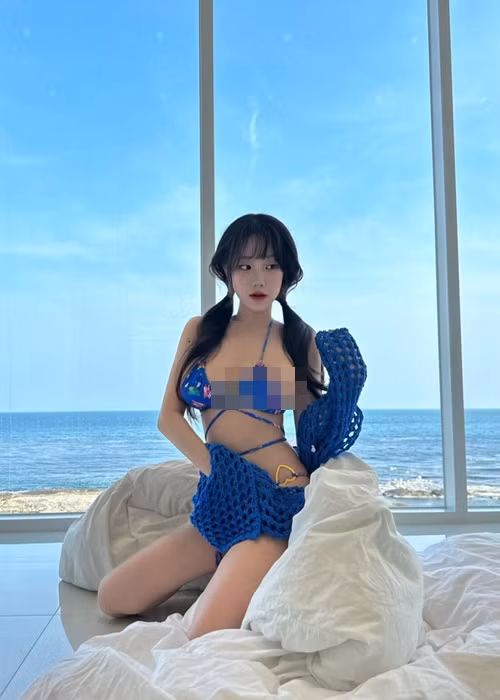 Cô nàng sở hữu gương mặt ngây thơ, thân hình chữ S.