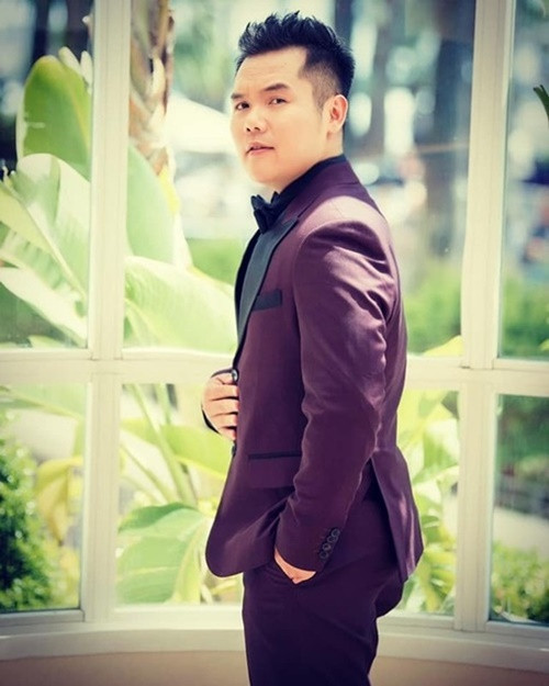 Theo Tiền Phong, ông bầu Lương Trọng Nghĩa từng bị kẻ gian chiếm đoạt trang cá nhân. Một số nghệ sĩ chuyển tiền cho kẻ lừa đảo gồm: nghệ sĩ Hồ Vĩnh Anh là 10 triệu, ca sĩ Nam Cường 5 triệu, ca sĩ Trang Nhung 50 triệu và nghệ sĩ Phan Ngọc Trúc Linh 3 triệu. Ảnh: Tiền Phong.