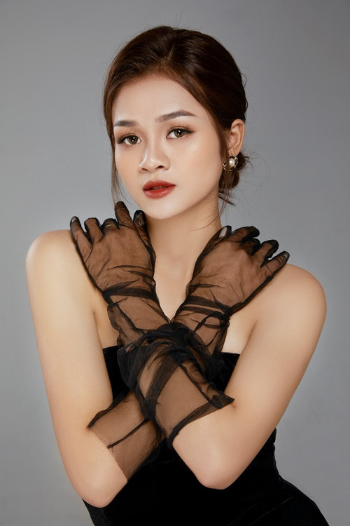 Theo Vietnamnet, Á hậu 2 Miss Grand Vietnam 2024 Vũ Thị Thu Hiền sinh ra trong một gia đình làm nông. Cô được định hướng theo đuổi chuyên ngành về thể thao để dễ dàng trang trải học phí. Ảnh: FB Thu Hiền.