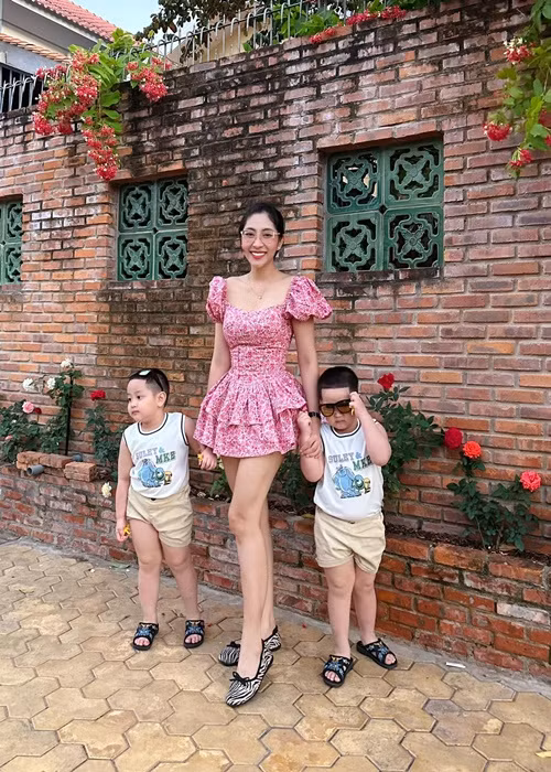 Chồng cũ của Thu Thảo chu cấp cho mỗi con trai 8 triệu đồng một tháng.