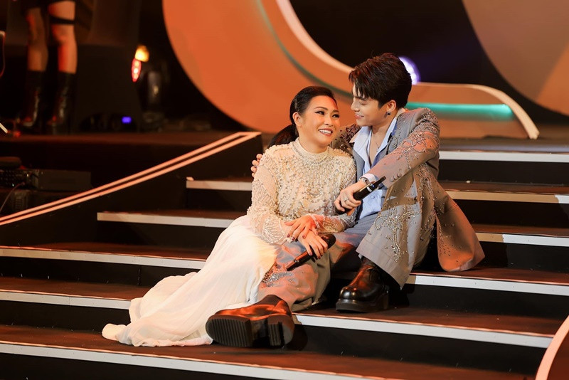 Nữ ca sĩ từng chia sẻ em trai của Sơn Tùng M-TP điển trai, đáng yêu.