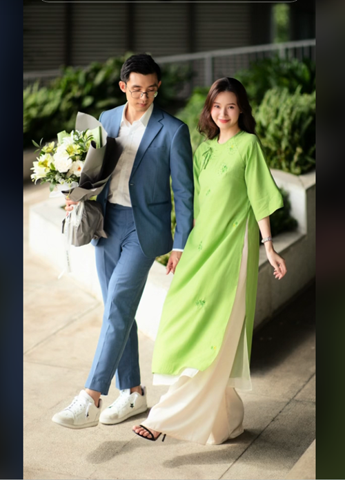 Midu sống bình yên bên Minh Đạt, tiếp tục công việc giảng dạy, kinh doanh sau khi lập gia đình.