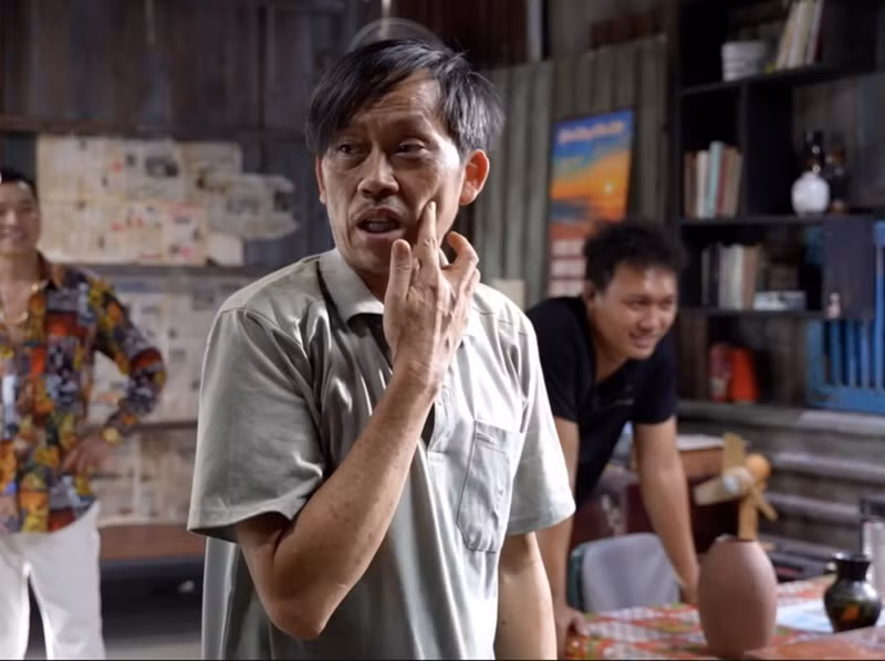 Cuoc song cua Hoai Linh trong nha tho To nghiep tram ty