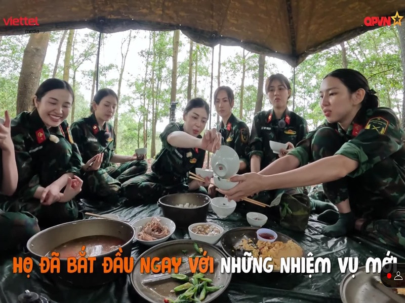 Thùy Tiên chia sẻ trên Pháp Luật TP HCM, cô mong khán giả hiểu cho những khoảnh khắc cô không kìm chế được cảm xúc khi tham gia chương trình. Ảnh: FB Thùy Tiên.