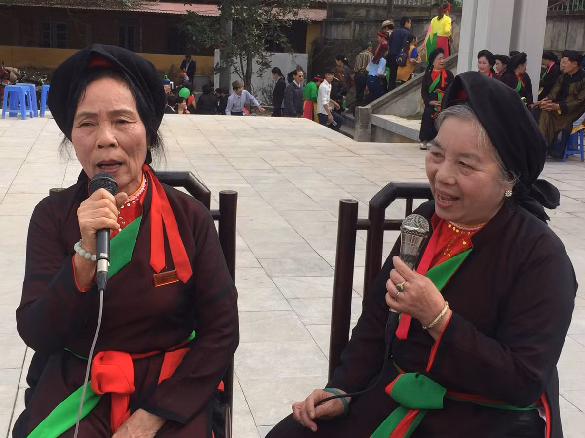 Họ có thể hát ở bất cứ chỗ nào.