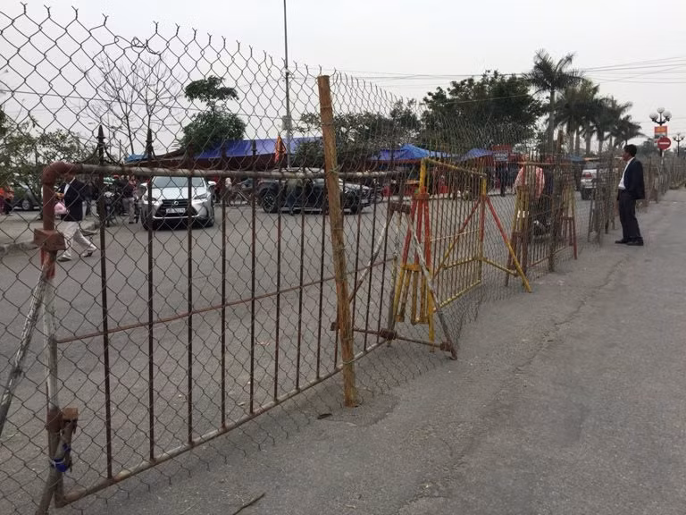 Nam Dinh: Hon 2.000 nguoi dam bao an ninh le Khai an den Tran-Hinh-11