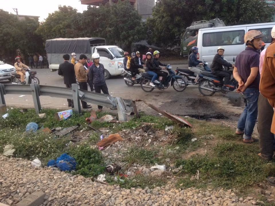 Hai vu tai nan duong sat lien tiep, nhieu nguoi thuong vong