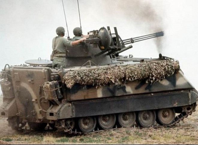 Ngoài khả năng bắn mục tiêu trên không, khi cần M163 có thể chống được mục tiêu thiết giáp với đạn M53 có thể xuyên giáp dày 6,3mm ở góc chạm 0 độ, cách 1.000m; đạn M56 xuyên 12,5mm góc chạm 0 độ cách 100m…