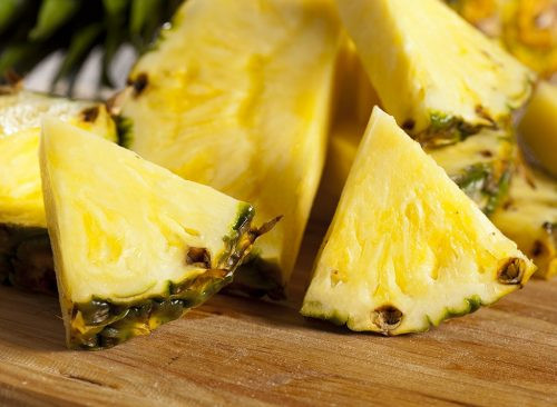 Dứa có nhiều Bromelain - một loại enzyme có khả năng chống viêm mạnh.