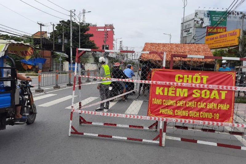 TP.HCM: San phu dinh di bo toi benh vien sinh con vi khong co tien