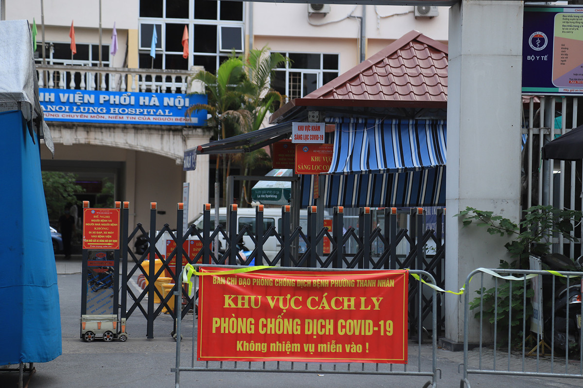 Các "vùng đỏ" có ca lây nhiễm: Yêu cầu chính quyền cơ sở thực hiện các biện pháp phong tỏa, cách ly y tế phù hợp điều kiện từng nơi. (Ảnh: Tiền Phong)