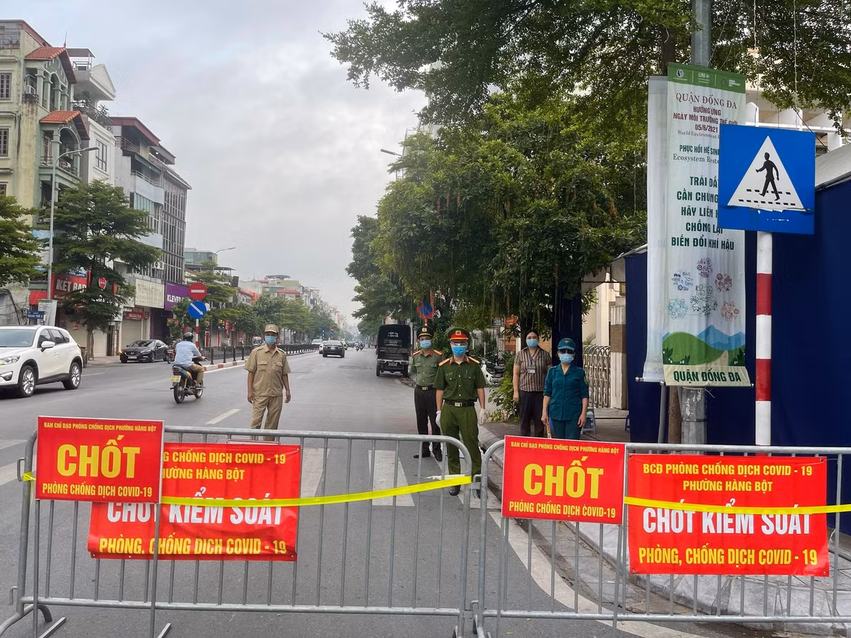 Nhung luu y khi Ha Noi keo dai gian cach xa hoi den 23/8-Hinh-2