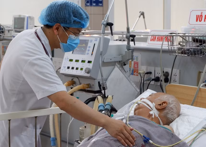 Benh nhan ngo doc pate Minh Chay tu vong