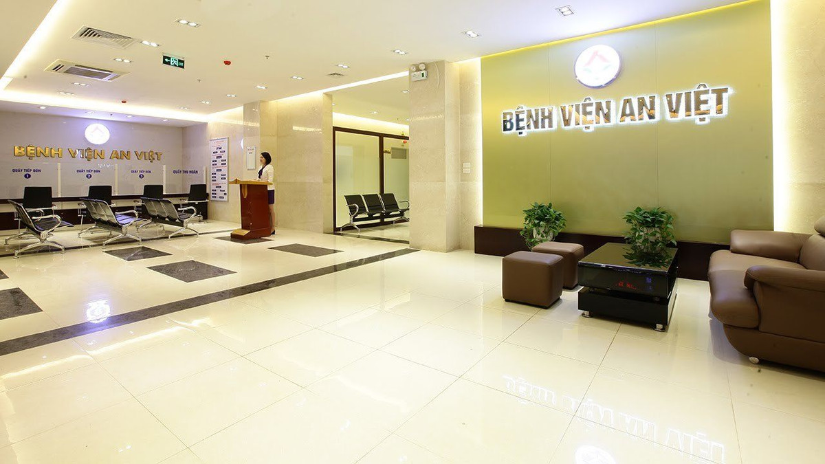 BV Bach Mai noi gi ve co gai tu vong khi tham my hut mo?