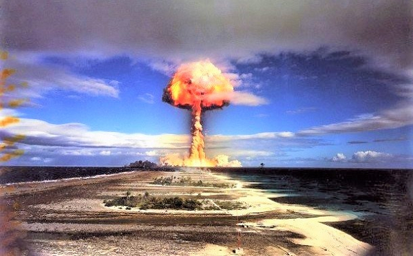 Đến lúc đó lúc đó con người có thể sẽ tuyệt chủng hàng loạt, còn Trái Đất thì vẫn sẽ tiếp tục tồn tại giống như sau những thảm họa đại tuyệt chủng trước đó.