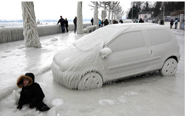 Theo lý thuyết và quy luật thời gian trước đó thì kỷ băng hà thứ 6 có thể bắt đầu khoảng 6.000 năm trước, nhưng dưới tác động gây biến đổi khí hậu của con người kỷ băng hà thứ 6 đã "chết" trước khi nó kịp bắt đầu.