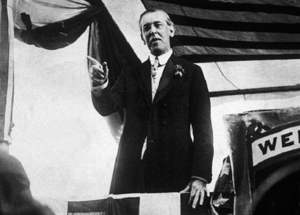 Các bậc trưởng bối này nói với M rằng nguyên tắc hòa bình 14 điểm do Tổng thống Wilson đề xuất được lấy từ sự gợi ý hướng dẫn của họ. Vì những nguyên tắc này là sự gợi ý mà các sinh mệnh ở tầng thứ cao cấp hơn đã ban tặng Tổng thống Wilson. Những nguyên tắc này cũng là những nỗ lực của những sinh mệnh ở tầng thứ cao hơn nhằm giúp nhân loại duy trì hòa bình, nhưng con người đã không tuân theo ý chỉ của Chúa trời.