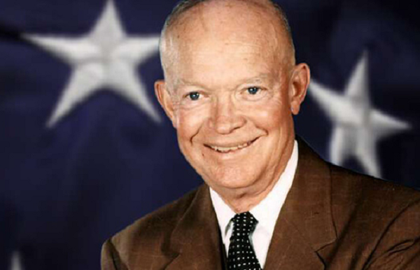 Dwight D. Eisenhower, Tổng thống thứ 34 của Hoa Kỳ, cũng hết lòng tin vào Chúa. Ông tin chắc rằng Hoa Kỳ sẽ không là gì cả nếu không tuân thủ tín ngưỡng tin tưởng vào Thiên Chúa. Trong Chiến tranh Lạnh, để chống lại sự xâm nhập của thuyết vô Thần, ông cũng đã ký một sắc lệnh bổ sung “Một quốc gia được Chúa ban phúc (One Nation Under God) vào các cam kết tuyên thệ của trường tiểu học và trung học trên toàn quốc.
