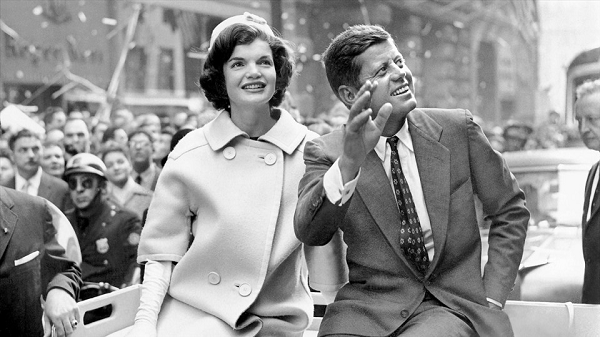 Vụ ám sát Tổng thống John Kennedy (hay còn gọi là “sự kiện JFK”) sẽ luôn là một bí ẩn, và là sự kiện mãi được nhắc đến chừng nào những ẩn số xung quanh nó chưa được giải mã.