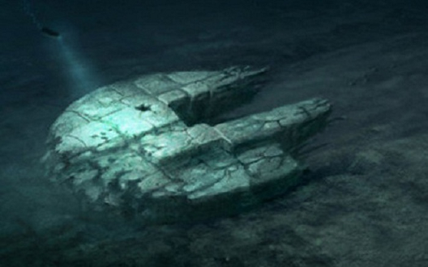 Vật thể lạ này rất giống con tàu vũ trụ Millennium Falcon (trong bộ phim bom tấn Star Wars 2) nên nhiều tờ báo nhận định vật thể lạ có thể là đĩa bay của sinh vật ngoài hành tinh (UFO) nhưng nhiều người cho rằng đó chỉ là một vật thể nhân tạo.