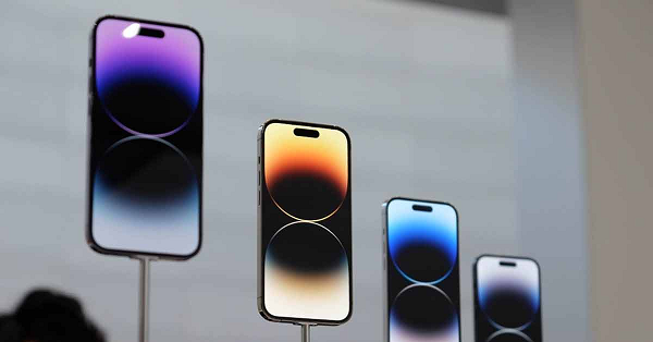 Thậm chí, còn có tiếng vo ve hoặc lạch cạch phát ra từ ống kính của chiếc điện thoại. "Tôi gặp phải tình trạng camera rung một cách không kiểm soát mỗi lần mở Snapchat hoặc bật máy ảnh bằng Instagram. Tuy nhiên, khi chụp ảnh bình thường thì không gặp bất kỳ sự cố gì", một người dung Reddit chia sẻ.