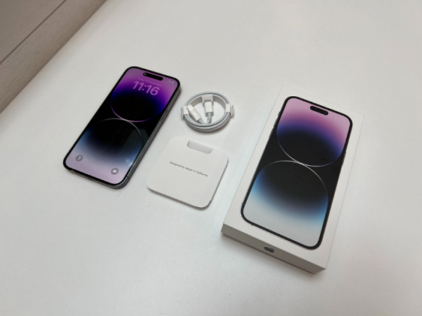 Nhiều người cho biết, khi họ mở máy ảnh trên Snapchat, TikTok và Instagram gặp phải những lỗi kỳ lạ như máy ảnh của họ bị rung và thậm chí phát ra tiếng ồn khi chụp ảnh hoặc quay video trên ứng dụng của bên thứ ba.