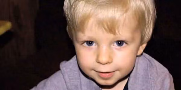 “Kể từ khi 2 tuổi, Luke bắt đầu có rất nhiều biểu hiện lạ”, cô Erika, mẹ của Luke chia sẻ trên đài Fox8. Luke thường xuyên kể rất nhiều thông tin về người phụ nữ này.