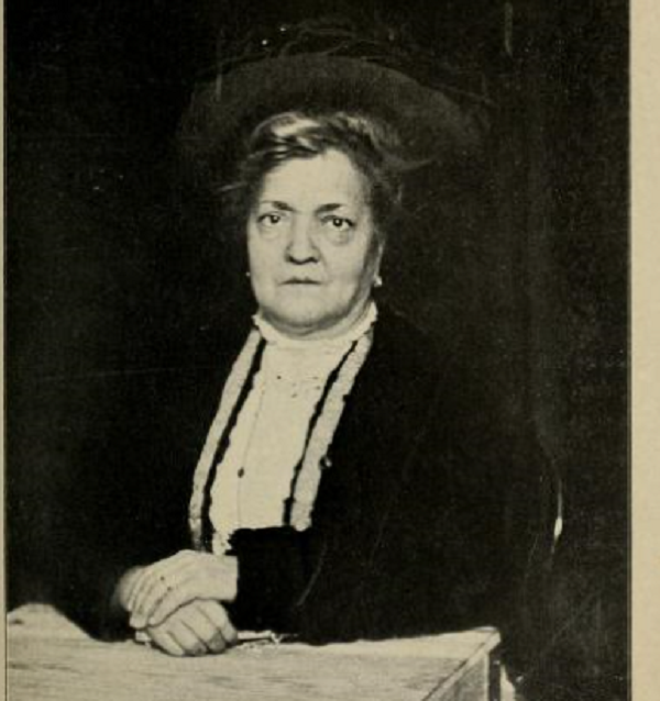 Sau này, bà kết hôn với Francesco Niola, một thương gia. Người phụ nữ này được xem là một hiện tượng siêu nhiên ở thời đại của bà.