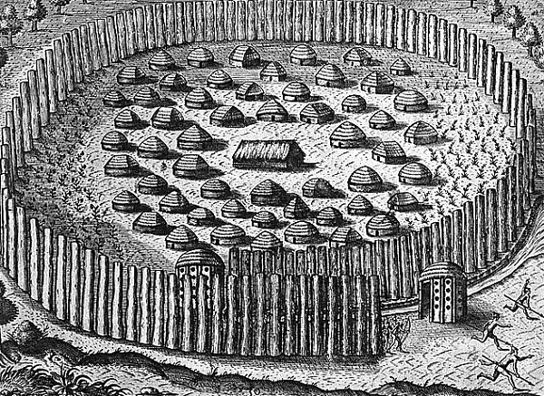 Dấu vết duy nhất ông có thể tìm được là chữ Croatoan khắc trên một cây cột hàng rào, và một chữ Cro khắc trên một thân cây cũng gần đó. John White lại tiếp tục lên thuyền, hướng 80km về phía Nam đến hòn đảo Croatoan, ngày nay còn được biết đến với tên gọi Hatteras để tìm những người dân của mình.