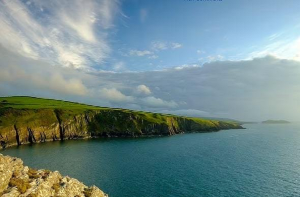 Nghiên cứu này điều tra các nguồn lịch sử, cùng với bằng chứng địa chất và độ sâu, và đề xuất một mô hình về sự tiến hóa ven biển sau băng hà, cung cấp lời giải thích cho các đảo "đã mất" và một khuôn khổ giả thuyết cho nghiên cứu trong tương lai.