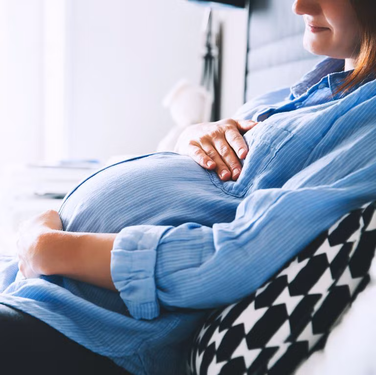 Phụ nữ mang thai cần kiểm soát huyết áp: Phụ nữ mang thai bị tiền sản giật có nguy cơ đột quỵ cao gấp 5 lần sản phụ bình thường. Để giảm nguy cơ đột quỵ, bạn có thể theo một chế độ ăn tốt cho tim mạch, tập thể dục và trao đổi với bác sĩ về một liều aspirin nhẹ tùy thuộc vào tuổi tác, di truyền và các nhân tố khác./.