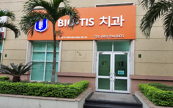 Phòng khám răng BIOTIS thực hiện nhiều dịch vụ y tế không được cấp phép.