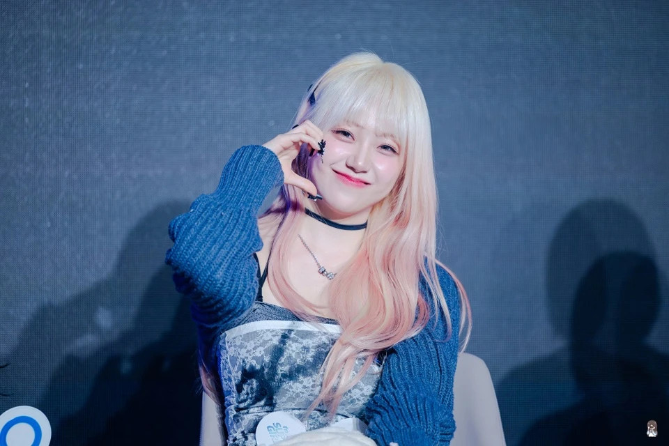 Nu ca si Han gap su co trang phuc-Hinh-9