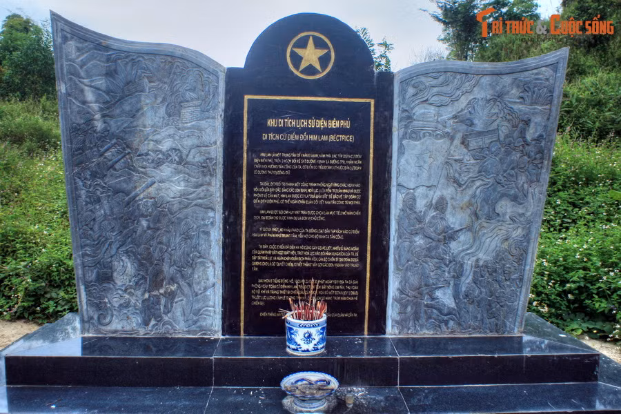 Vượt qua bao khó khăn, gian khổ, vào lúc 17 giờ ngày 13/3/1954, những khẩu pháo 75mm và súng cối 120mm, trọng pháo 105mm đã đồng loạt bắn cấp tập vào Trung tâm đề kháng Him Lam, mở màn của Chiến dịch Điện Biên Phủ chấn động địa cầu.