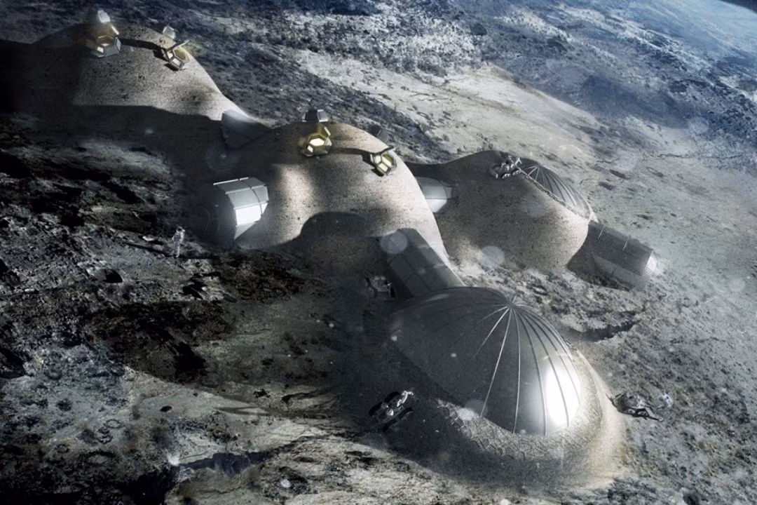 Trong giai đoạn đầu tiên, các sứ mệnh của Nga và Trung Quốc nhằm nghiên cứu Mặt Trăng, xác định vị trí triển khai Trạm Mặt Trăng và xác minh các công nghệ để đảm bảo hạ cánh mềm an toàn, có độ chính xác cao trên bề mặt Mặt Trăng.