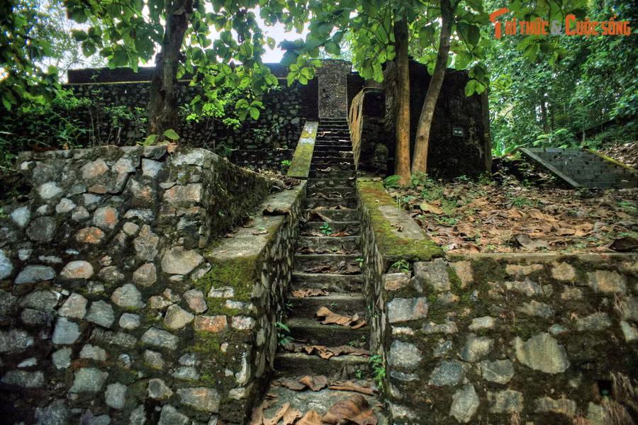 Ngược dòng thời gian, căng Bắc Mê được người Pháp xây dựng vào đầu thế kỷ 20 nhằm kiểm soát tuyến đường giao thông nối ba tỉnh Hà Giang, Cao Bằng và Tuyên Quang.