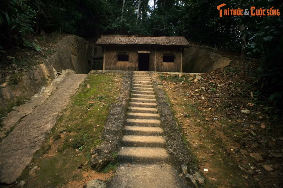 Tham hai can ham lich su cua Tuong Giap va Tuong De Castries