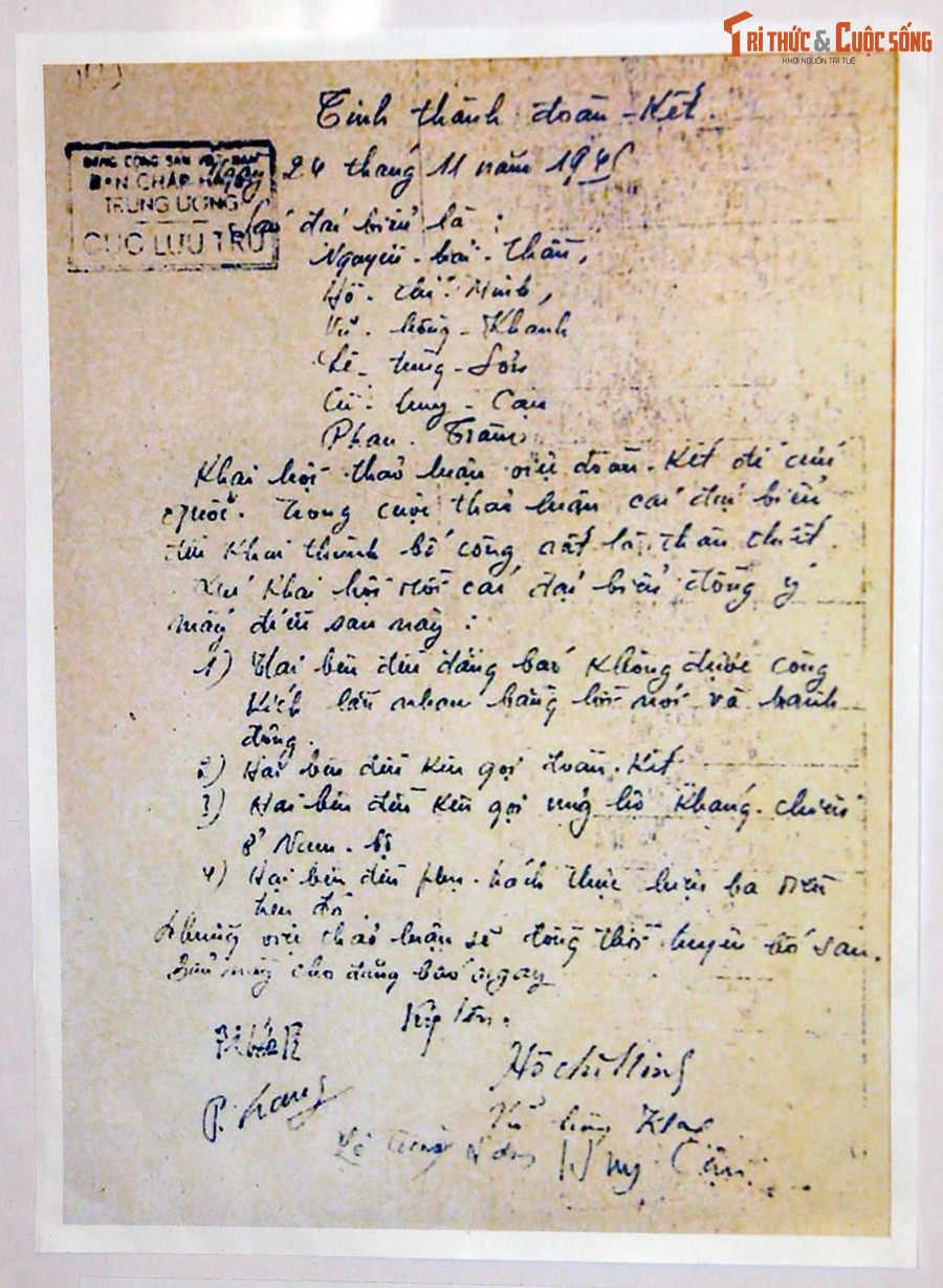 Bản giao ước đoàn kết do Chủ tịch Hồ Chí Minh và 5 đại biểu đại diện cho các đảng phái cùng ký tên, 24/11/1945.