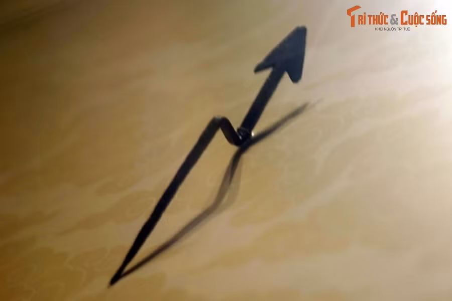 Chông này có thể cắm trên bàn gỗ, rồi đặt nơi cần thiết, cũng có thể đặt bàn chông dưới hố rồi ngụy trang kín, hoặc cắm ngay trên mặt đất lẫn dưới cỏ để bẫy kẻ địch. Dẫm vào các loại chông nhỏ không gây nguy hiểm đến tính mạng, nhưng có thể làm suy giảm nghiêm trọng khả năng chiến đấu.