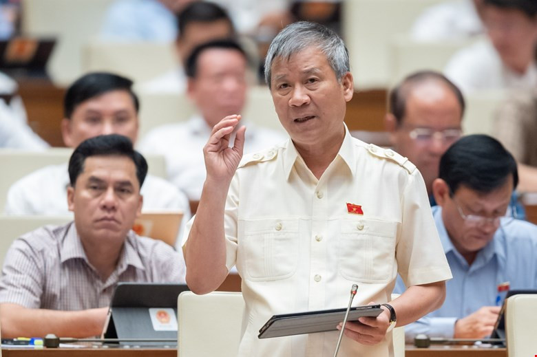 DBQH: Khong the “tuy tien” dung mon Van de xet tuyen vao nganh Y