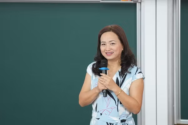 Khoa hoc mo duoi cac goc nhin trong ngay khoa hoc cong nghe